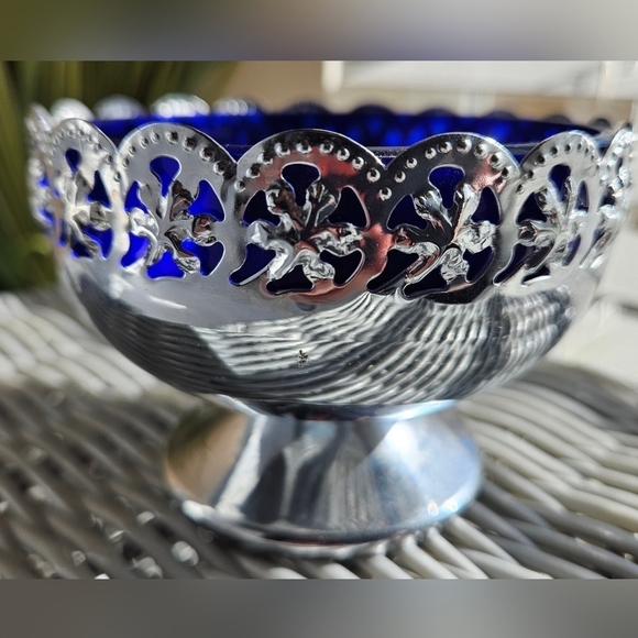 Celtic Quality Plate Co Other - VINTAGE CELTIC QUALITY PLATE CO 3 PC PEDESTAL BOWL BLUE SILVER